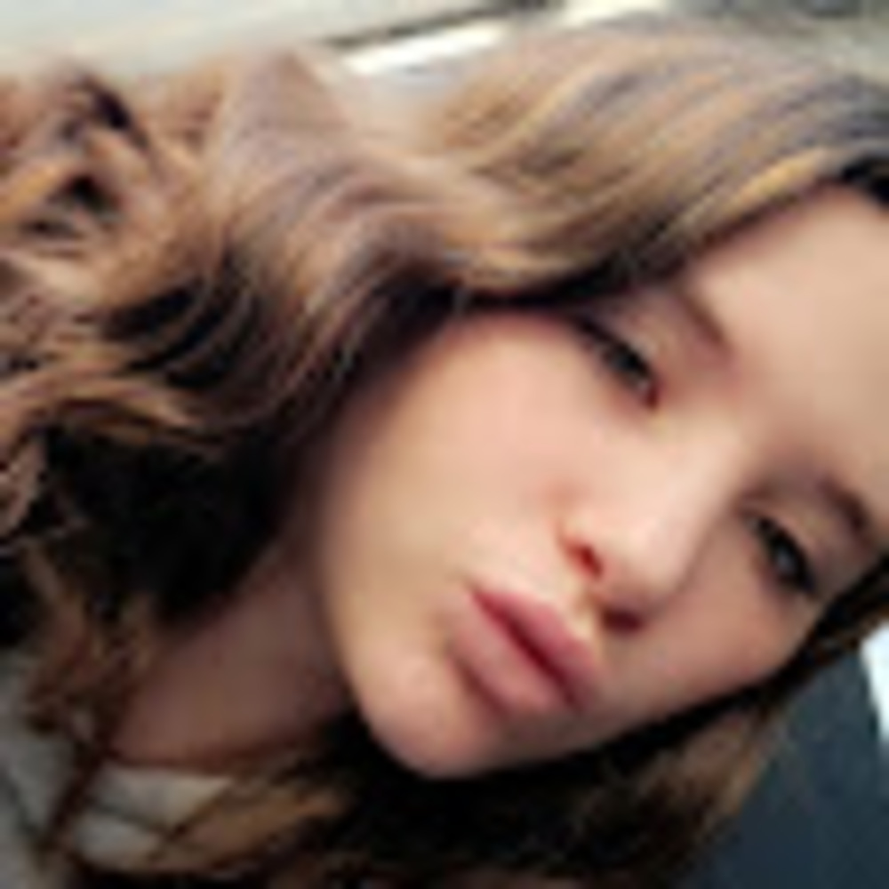 Meet your Posher, Alivia